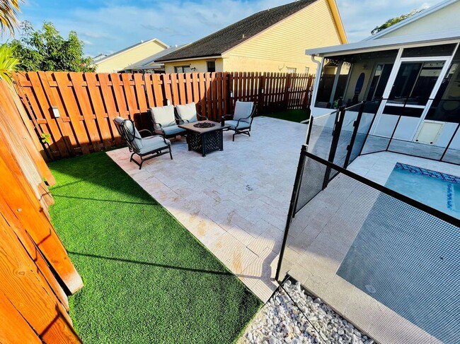 Foto del edificio - 8421 SW 41st Ct