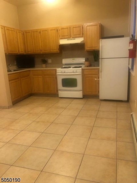 Primary Photo - 206 Liberty St
