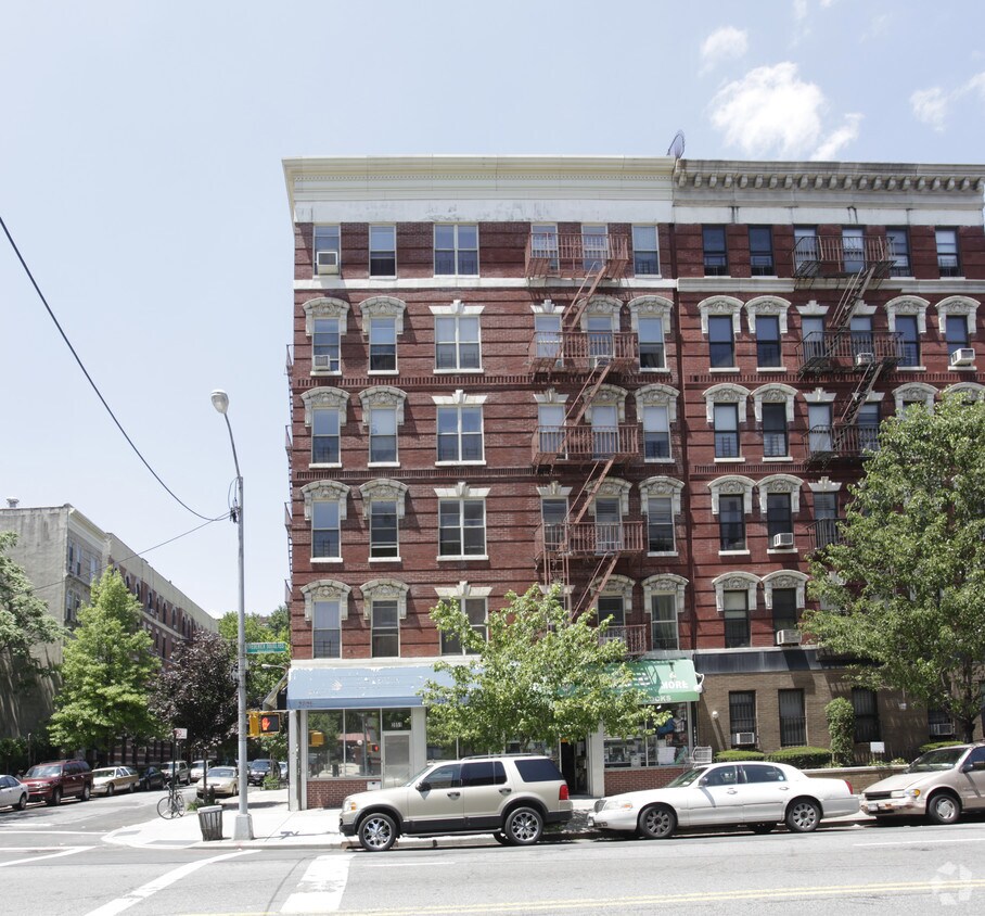 Building Photo - 301-303 W 152nd St