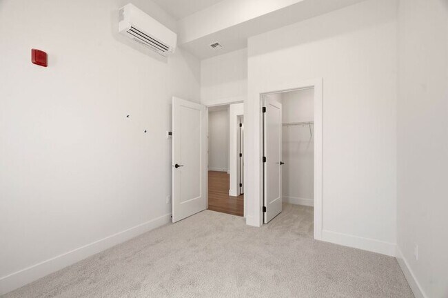 Foto del edificio - 21806 E Indiana Ave