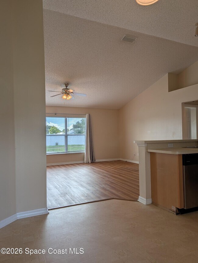 Foto del edificio - 1140 Jupiter Blvd NW