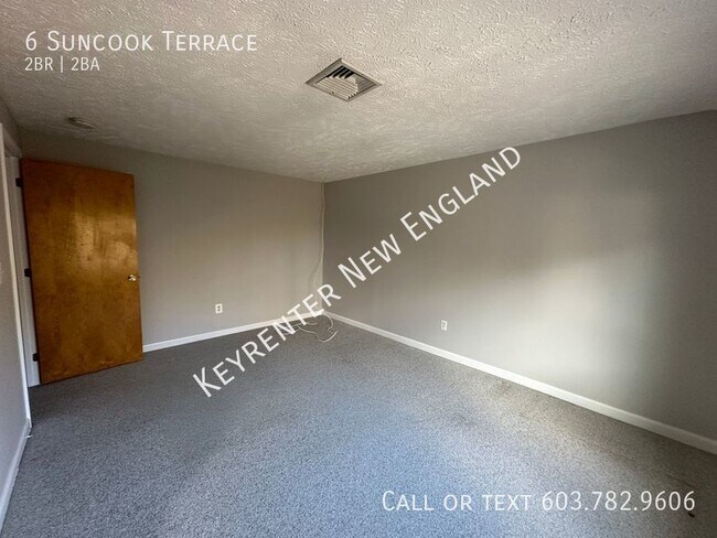 Foto del edificio - Charming 2 Bedroom Townhome Available!