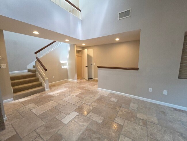 Foto del edificio - Beautiful Home In Rancho Peñasquitos, San Diego