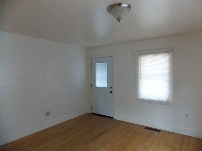 Foto del edificio - guest house, Avenues - close to downtown BC