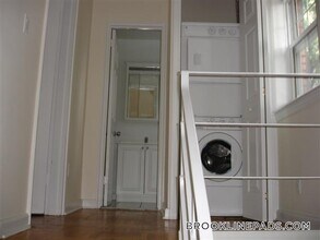 Building Photo - 133 Gerry Rd