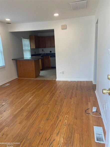 Foto del edificio - 20859 Hampton Rd