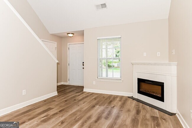 Foto del edificio - 132 Lossie Ln