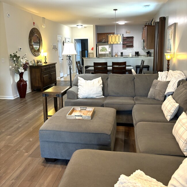 Foto del edificio - 6253 Catalina Dr