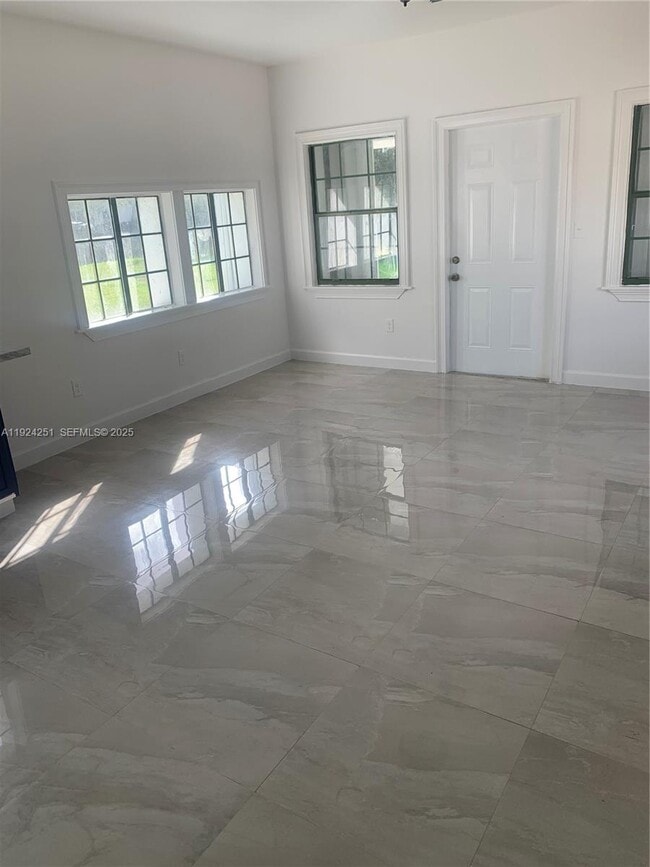 Foto del edificio - 309000 SW 189th Ave