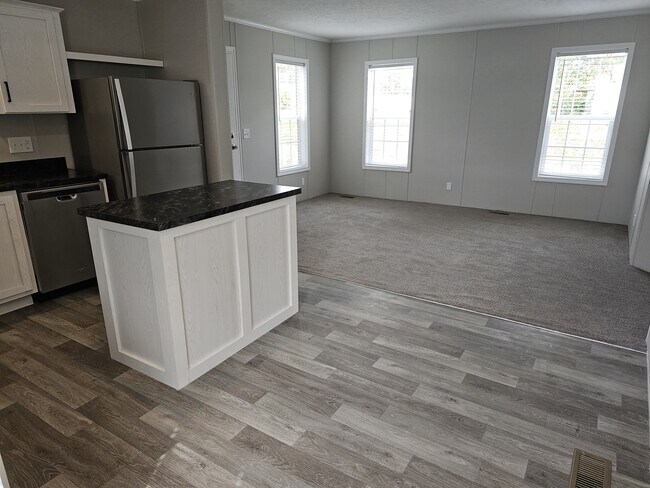Foto del edificio - 855 W Jefferson St