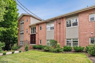 Building Photo - 31 Upper Mountain Ave