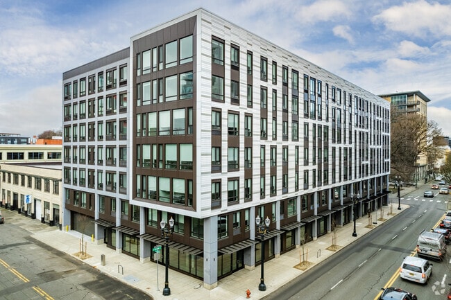 Building Photo - Amara