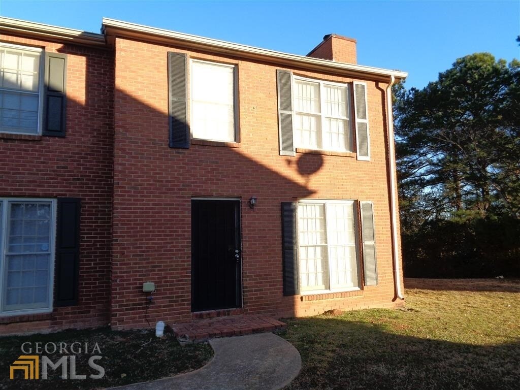 Primary Photo - 669 Redland Dr