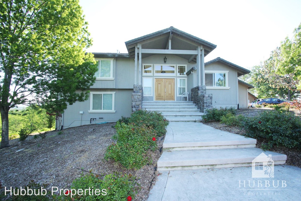 Primary Photo - 10549 Cheshire Way