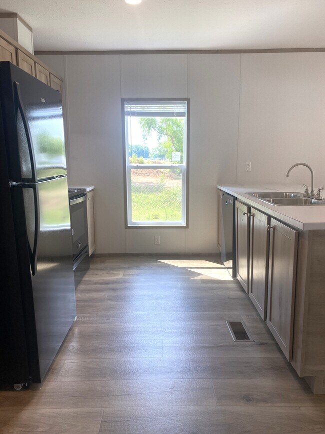 Foto del edificio - 535 Canterbury Ct