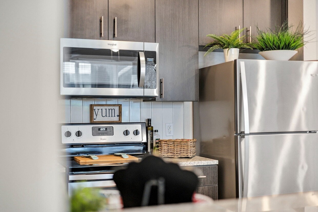 Photo - Halo 46: Off-Campus Student Housing