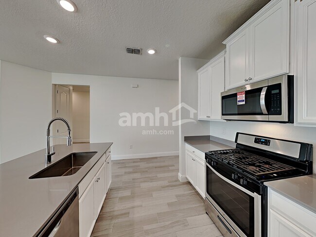 Building Photo - 280 Broomsedge Cir