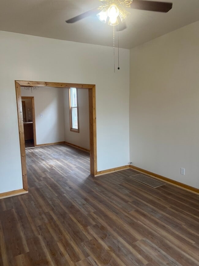 Building Photo - 10143 S Ave L