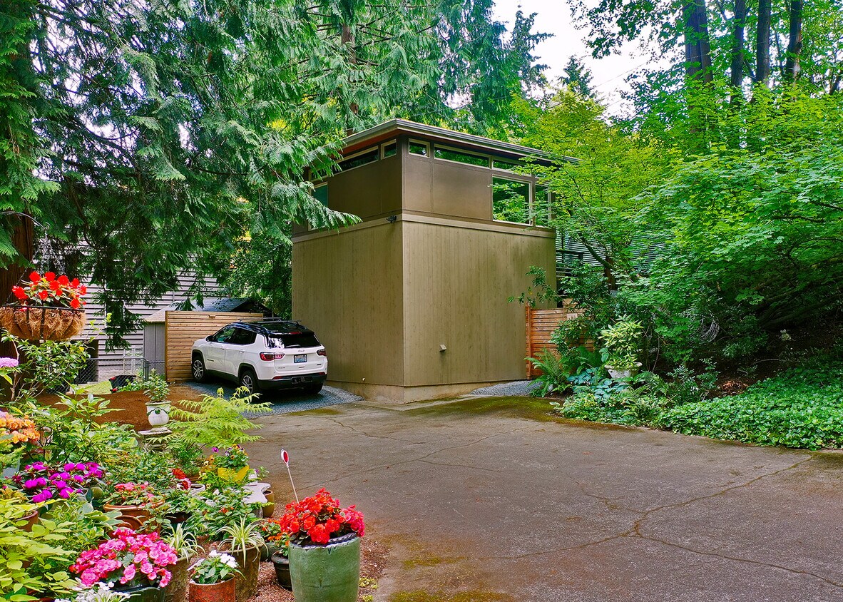 2848 NE 117th St, Seattle, WA 98125 House Rental in Seattle, WA