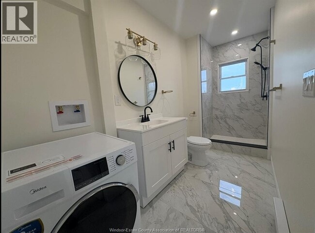 Building Photo - 191 Marentette Ave