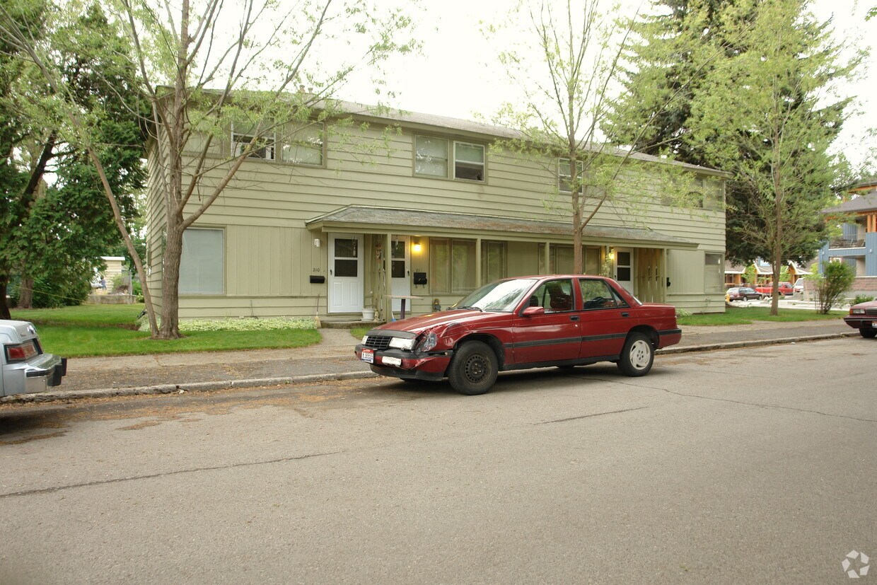 Foto del edificio - 1005-1011 E Mullan Ave
