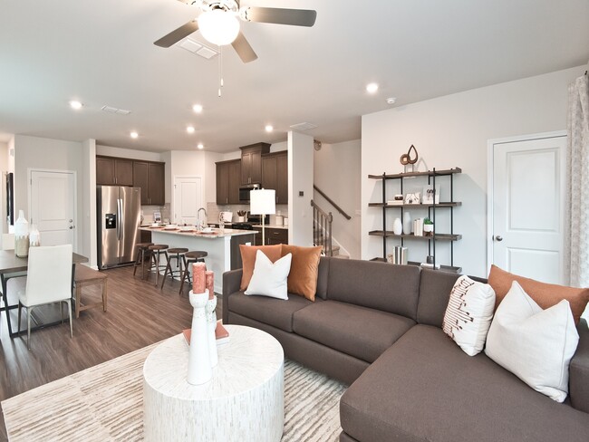 Foto del edificio - 1585 Villageside Ct
