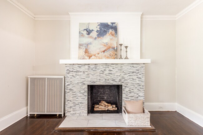 Foto del edificio - 3315 Beechwood Ave