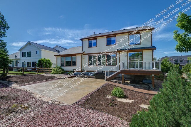 Foto del edificio - This beautiful 4 bedroom, 3 1/2 bathroom, ...