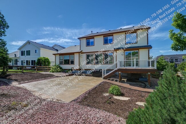 Building Photo - This beautiful 4 bedroom, 3 1/2 bathroom, 2-car garage home in D20 is for the first time for rent!