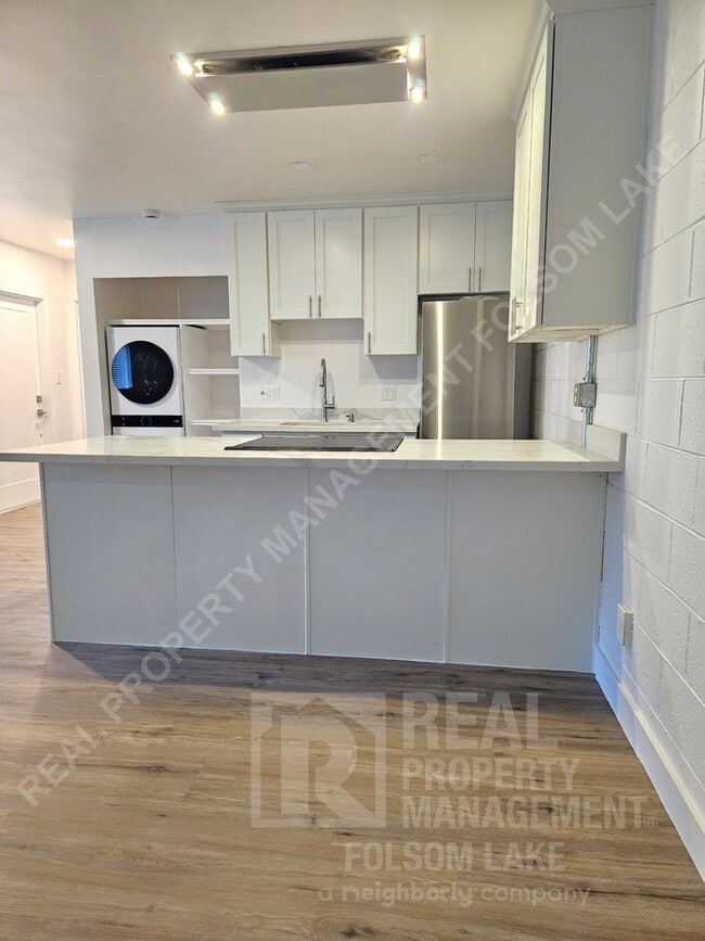 Building Photo - 3049 Wiltse Rd