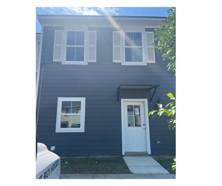 Primary Photo - 12 Townhouse Cv