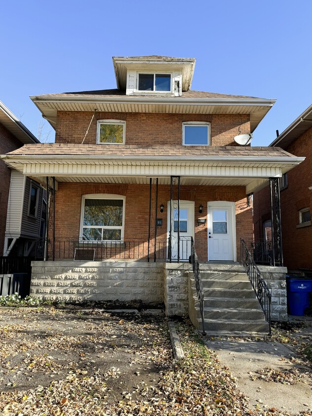 Building Photo - 85 Victoria Ave