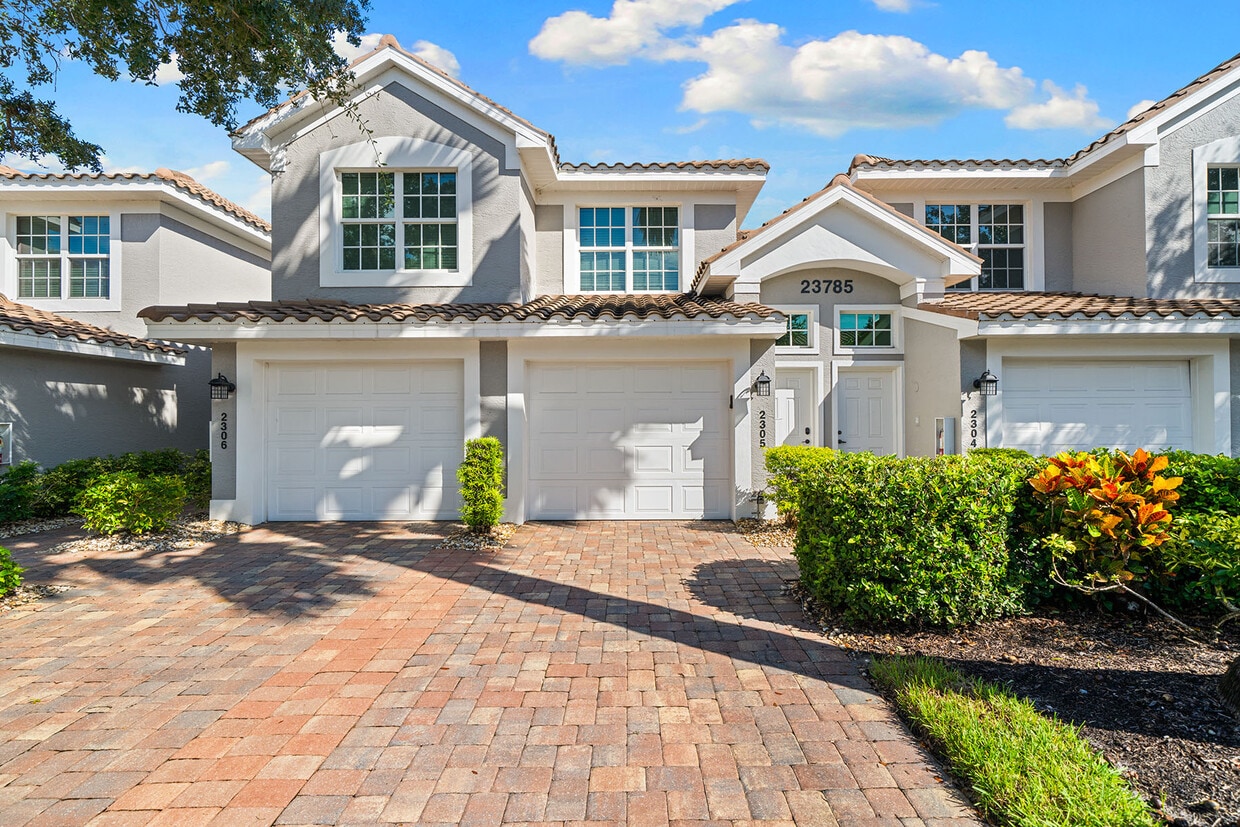 Foto principal - 23785 Clear Spring Ct