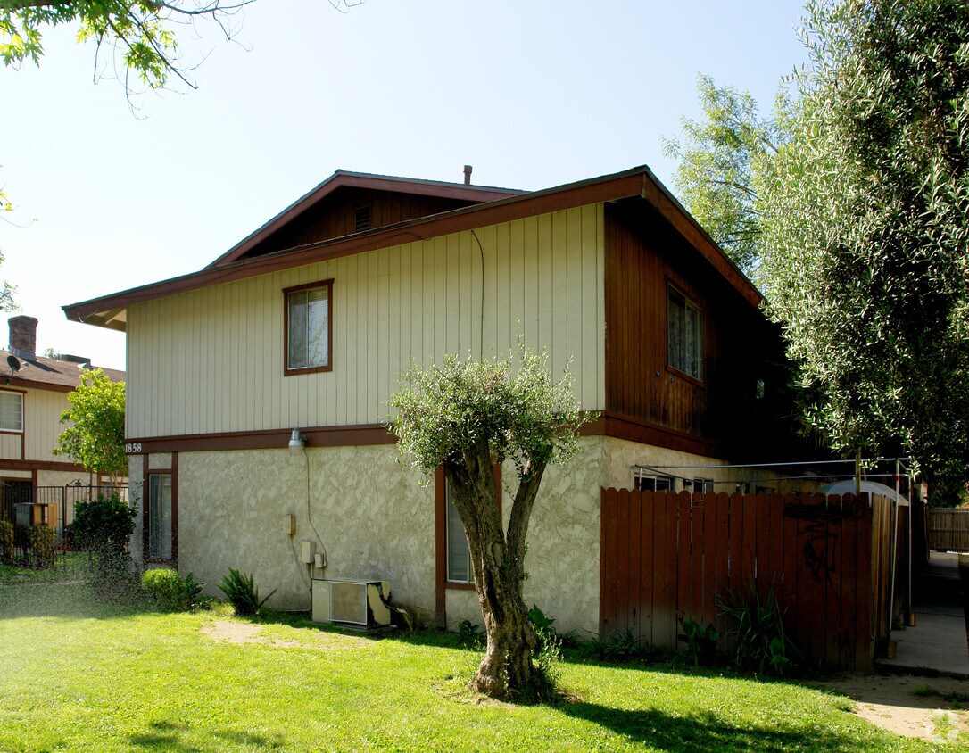 Foto del edificio - 1858 E Rosewood Ct