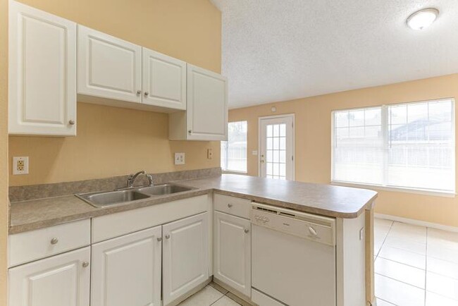 Building Photo - 36 Burroughs Dr
