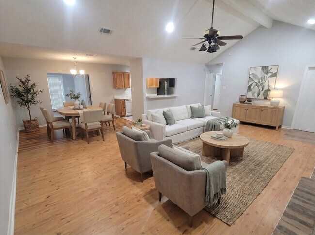 Foto del edificio - 22715 Braken Manor Ln