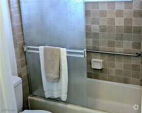 Building Photo - 12299 McGregor Woods Cir
