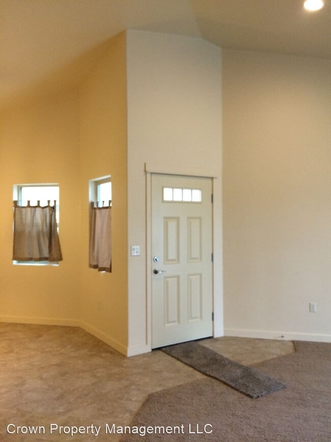 Building Photo - 2 br, 2 bath House - 2845 S Dennis Place
