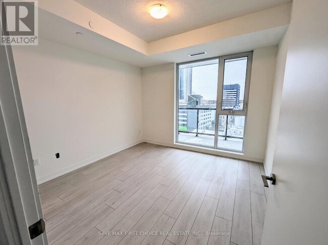 Building Photo - 55 Duke St W