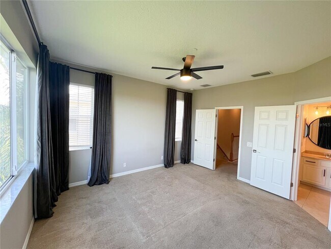 Foto del edificio - 1129 Venetian Harbor Dr NE