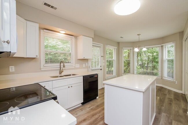 Building Photo - 1720 Winway Dr