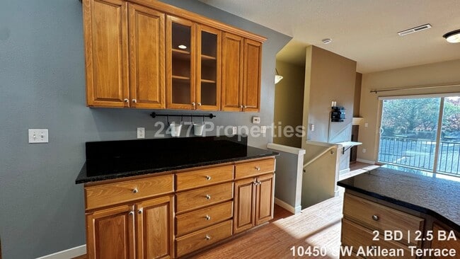 Foto del edificio - Bright 2 BD | 2.5 BA Townhome with A/C and Parking - Tigard