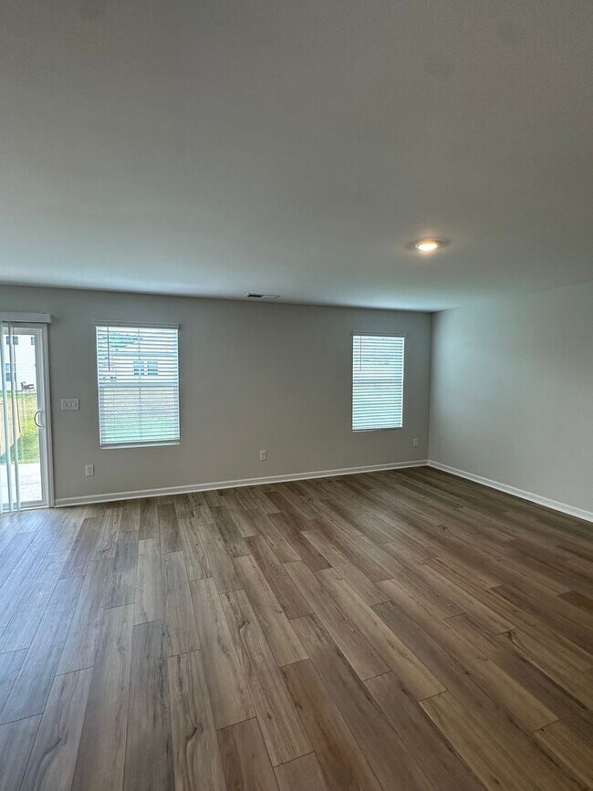 Foto del edificio - 926 Lodgepole Ln