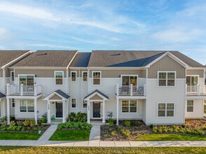Building Photo - 123 Kingsport Dr