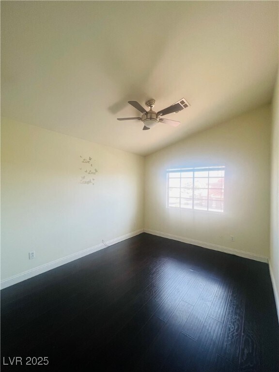 Foto del edificio - 660 Bonanza Plain Ave