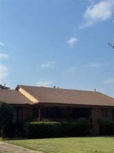 Building Photo - 11031 Genetta Dr
