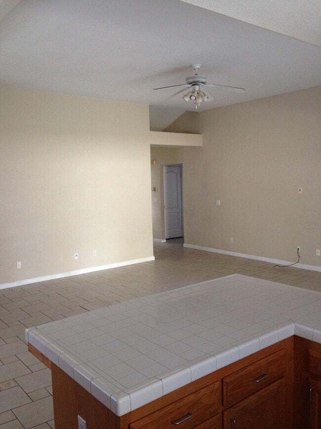 Building Photo - 3440 W Tenaya Way