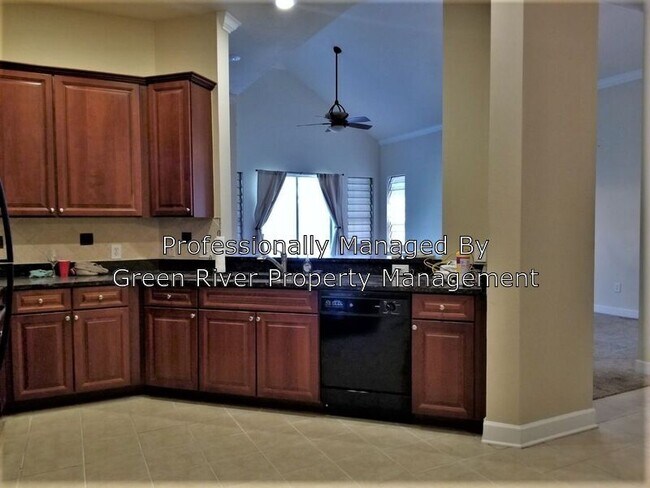 Foto del edificio - 2031 Secret Garden Ln