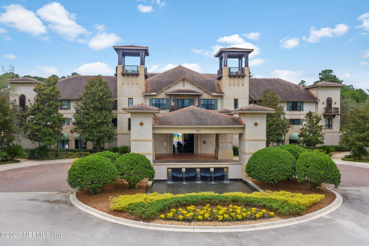 Primary Photo - 955 Registry Blvd