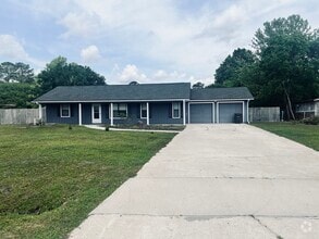 Building Photo - 103 Willow Lake Dr